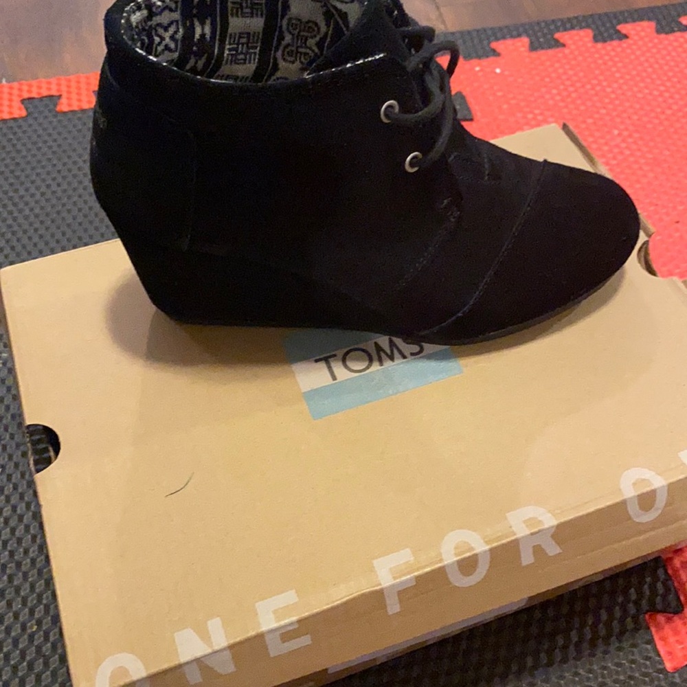 Toms booties